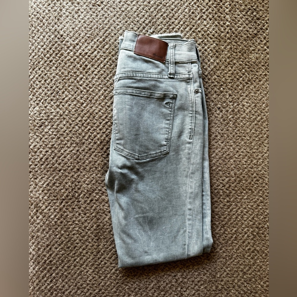 Madewell High rise skinny jeans greenish grey size 24 tall cute